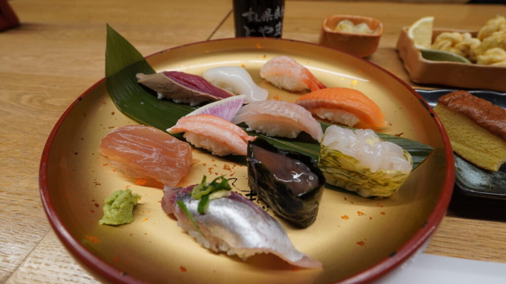 富山の寿司店で食べた握り10貫